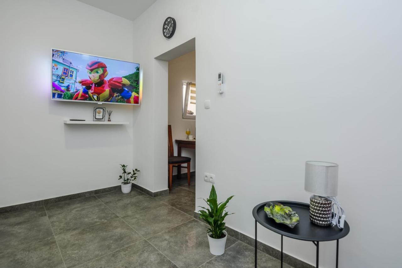 Lovely Apartment M&K In Peaceful Area - ซาดาร์ ภายนอก รูปภาพ