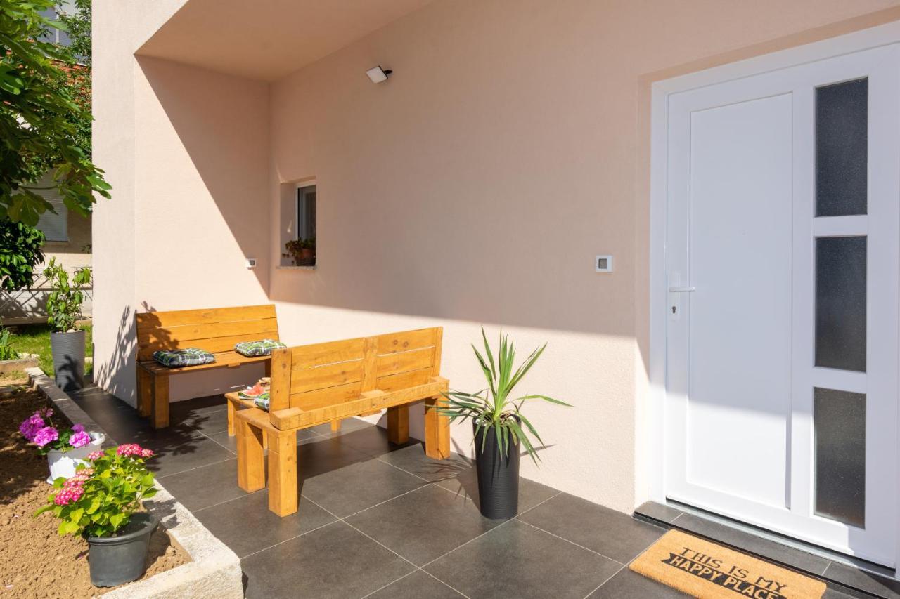 Lovely Apartment M&K In Peaceful Area - ซาดาร์ ภายนอก รูปภาพ