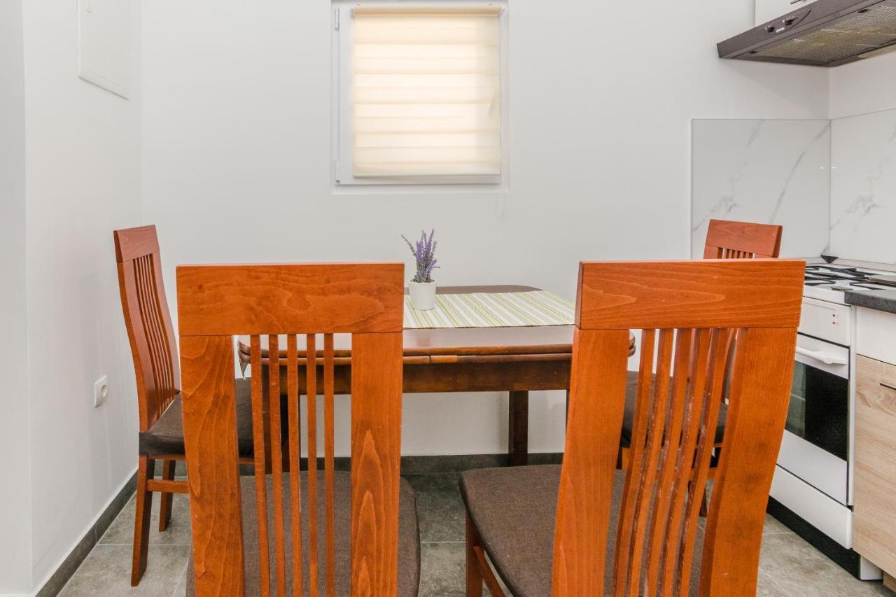 Lovely Apartment M&K In Peaceful Area - ซาดาร์ ภายนอก รูปภาพ