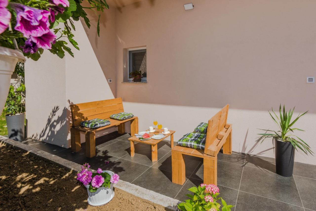 Lovely Apartment M&K In Peaceful Area - ซาดาร์ ภายนอก รูปภาพ